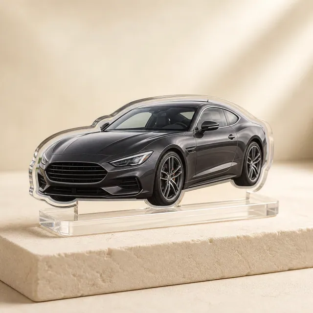 Figurină personalizată în forma unui automobil